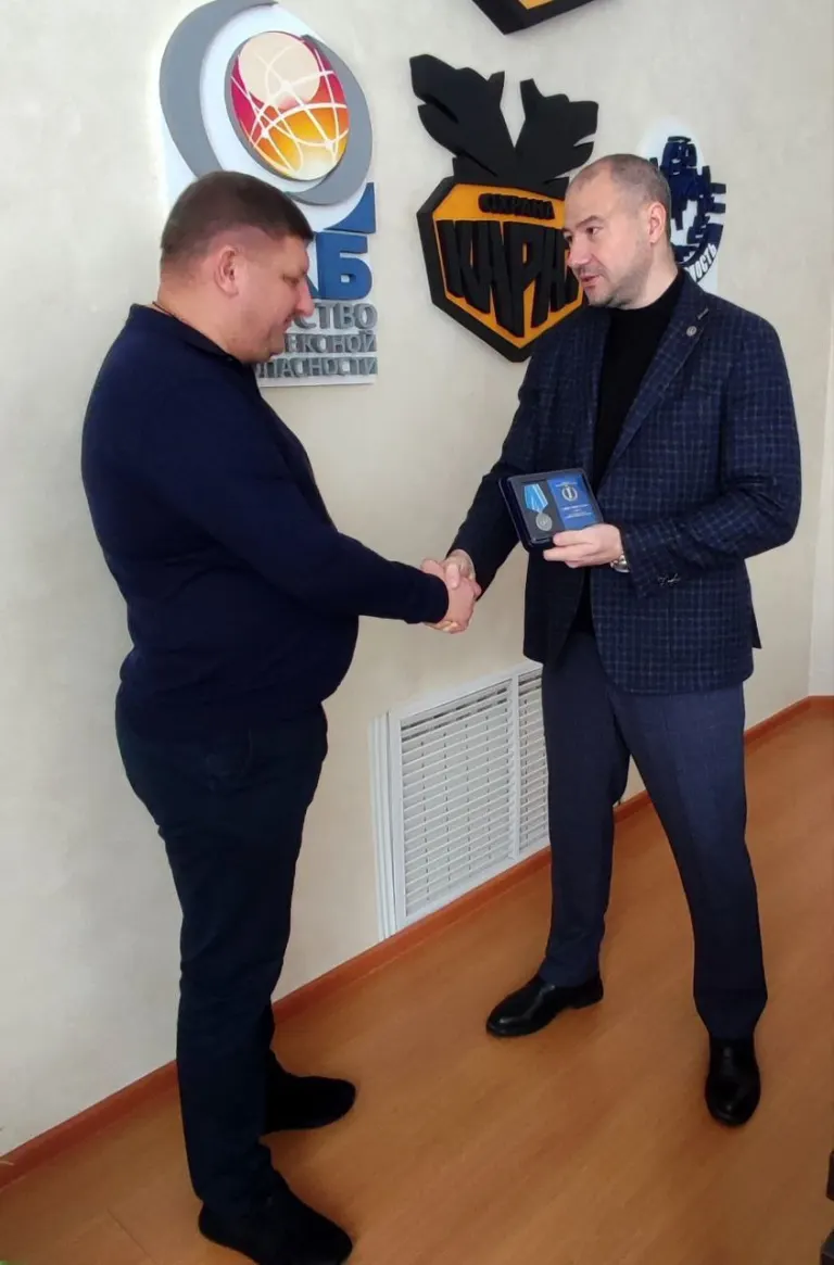Награждение медалями Ассоциации - За заслуги в сфере транспортной безопасности
