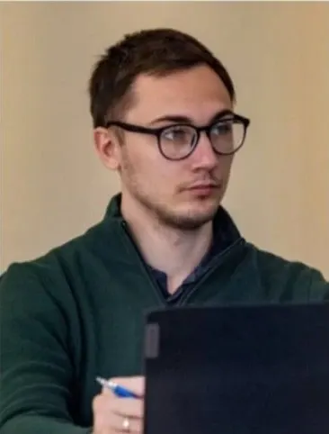 Максим Лаврухин